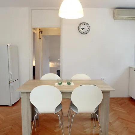 Warm And Comfy Piran Apartment With Parking! Exterior photo