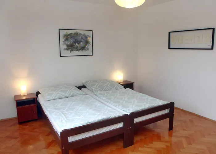 Warm And Comfy Piran Apartment With Parking!