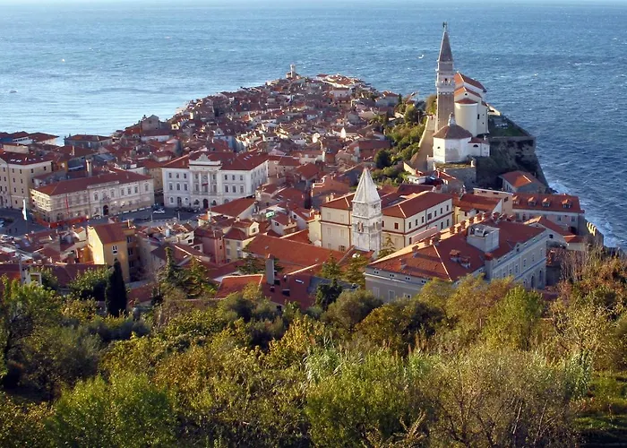 Warm And Comfy Piran Apartment With Parking!