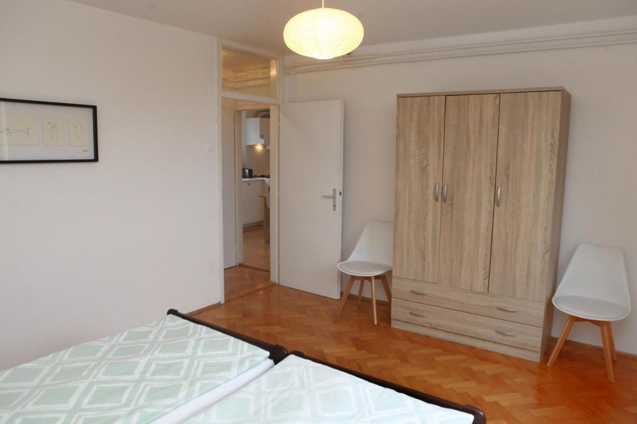 Warm And Comfy With Parking! Apartment Piran